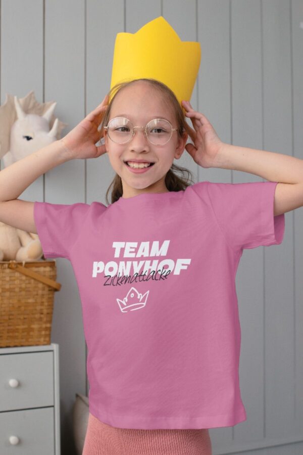 TEAM PONYHOF – Zickenattacke (Kids T-Shirt)